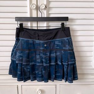 Lululemon tennis skirt size 6